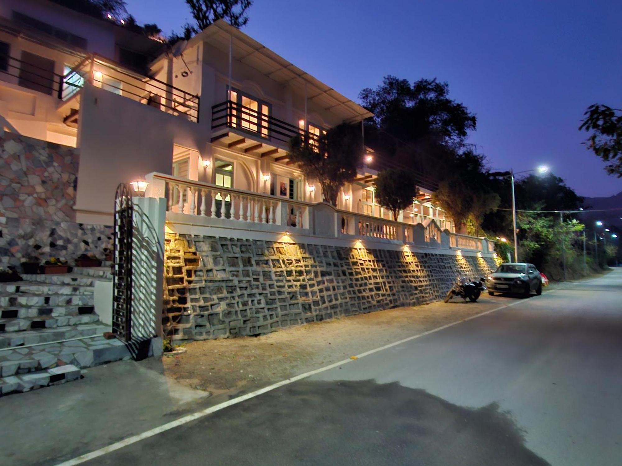 Happy Owls Lakeside Lodge Bhimtal Exterior photo